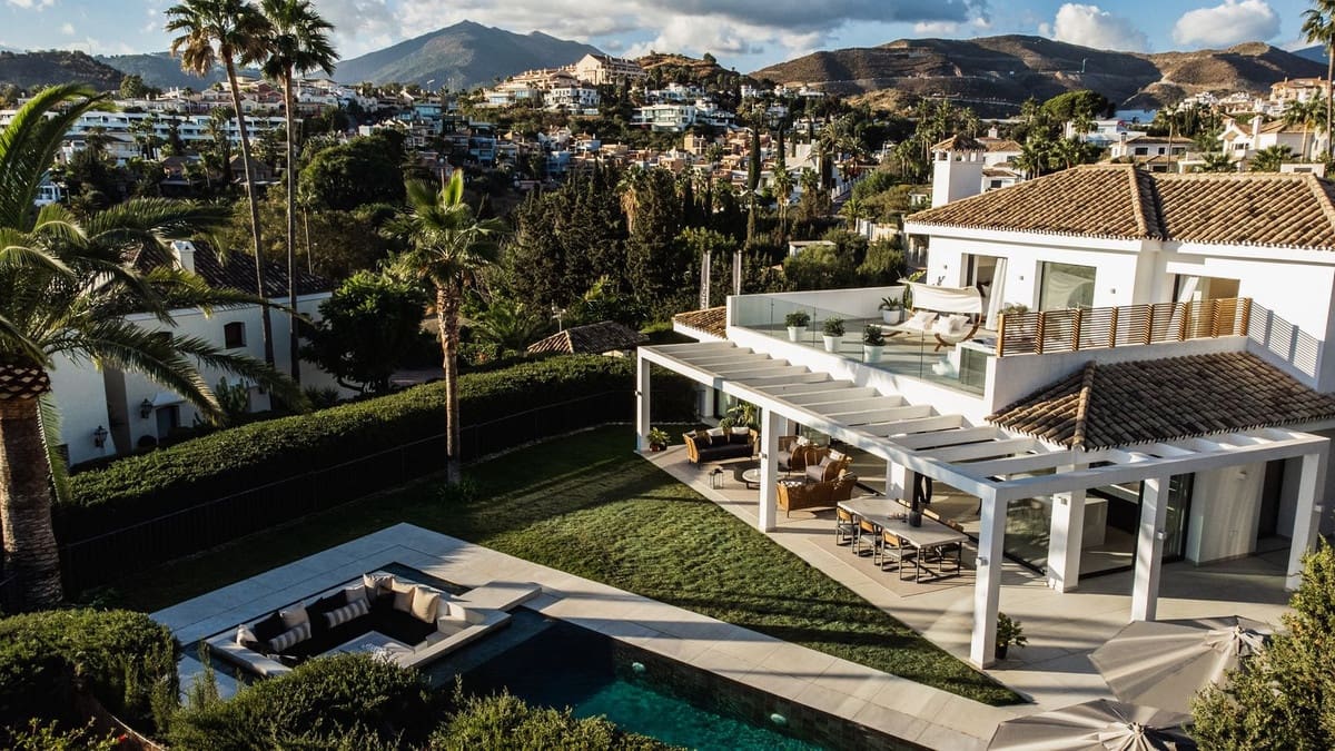 4 soveværelse Villa til salg i Marbella med swimmingpool garage - € 3.495.000 (Ref: 7314750)