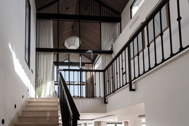 4 sypialnia Willa na sprzedaż w Marbella - 2 195 000 € (Ref: 7314751)