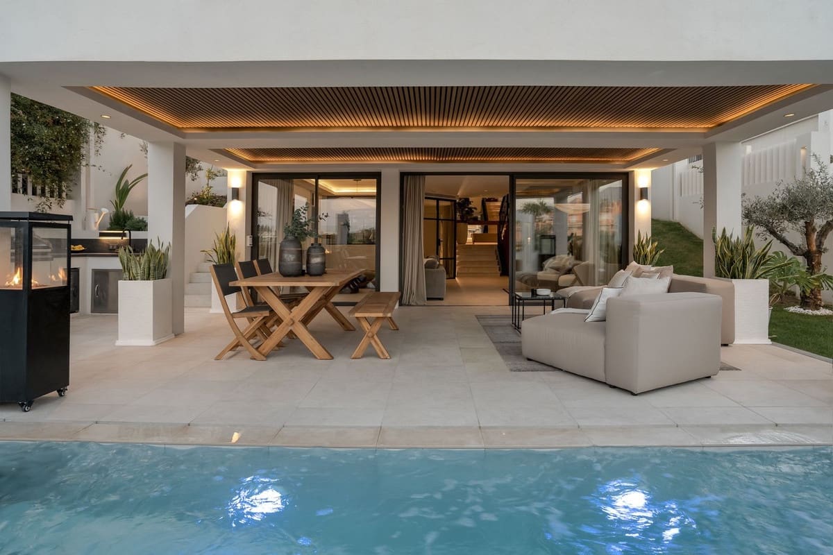 4 sypialnia Willa na sprzedaż w Marbella - 2 195 000 € (Ref: 7314751)