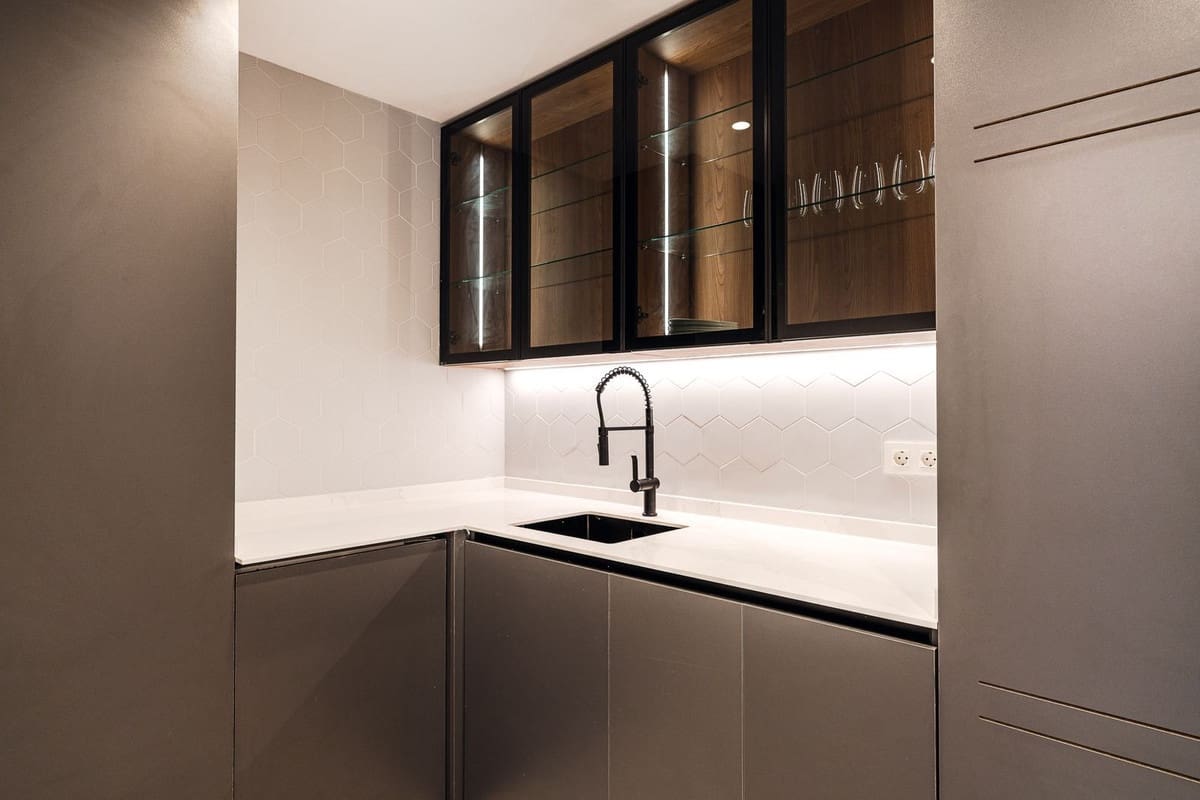 3 bedroom Apartment for sale in Benahavis with pool garage - € 995,000 (Ref: 7314752)