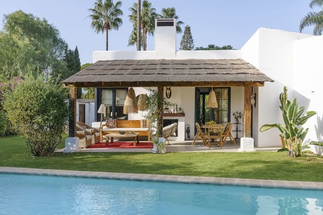 7 sypialnia Willa na sprzedaż w Guadalmina Alta, Marbella z basenem garażem - 2 250 000 € (Ref: 7314753)