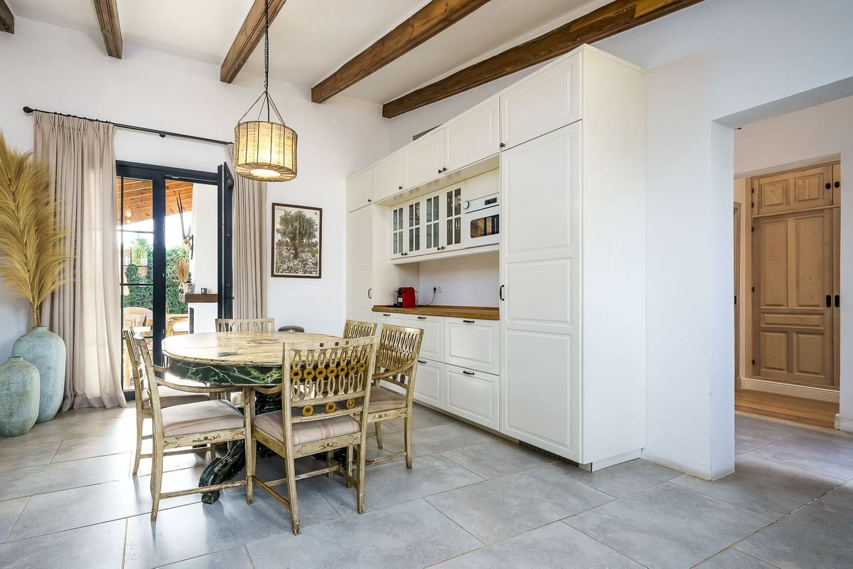 7 quarto Moradia para venda em Marbella com piscina garagem - 2 250 000 € (Ref: 7314753)
