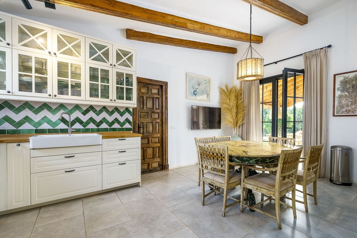 7 quarto Moradia para venda em Marbella com piscina garagem - 2 250 000 € (Ref: 7314753)