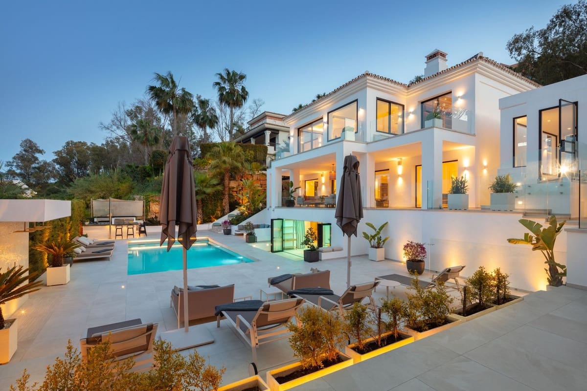 Chalet de 5 habitaciones en Nueva Andalucia en venta con piscina garaje - 3.900.000 € (Ref: 7491313)