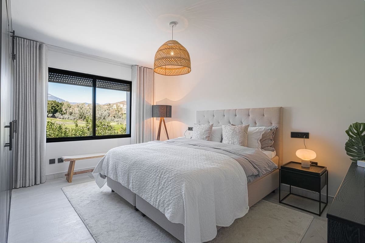 5 soveværelse Villa til salg i Nueva Andalucia med swimmingpool garage - € 2.295.000 (Ref: 7491315)