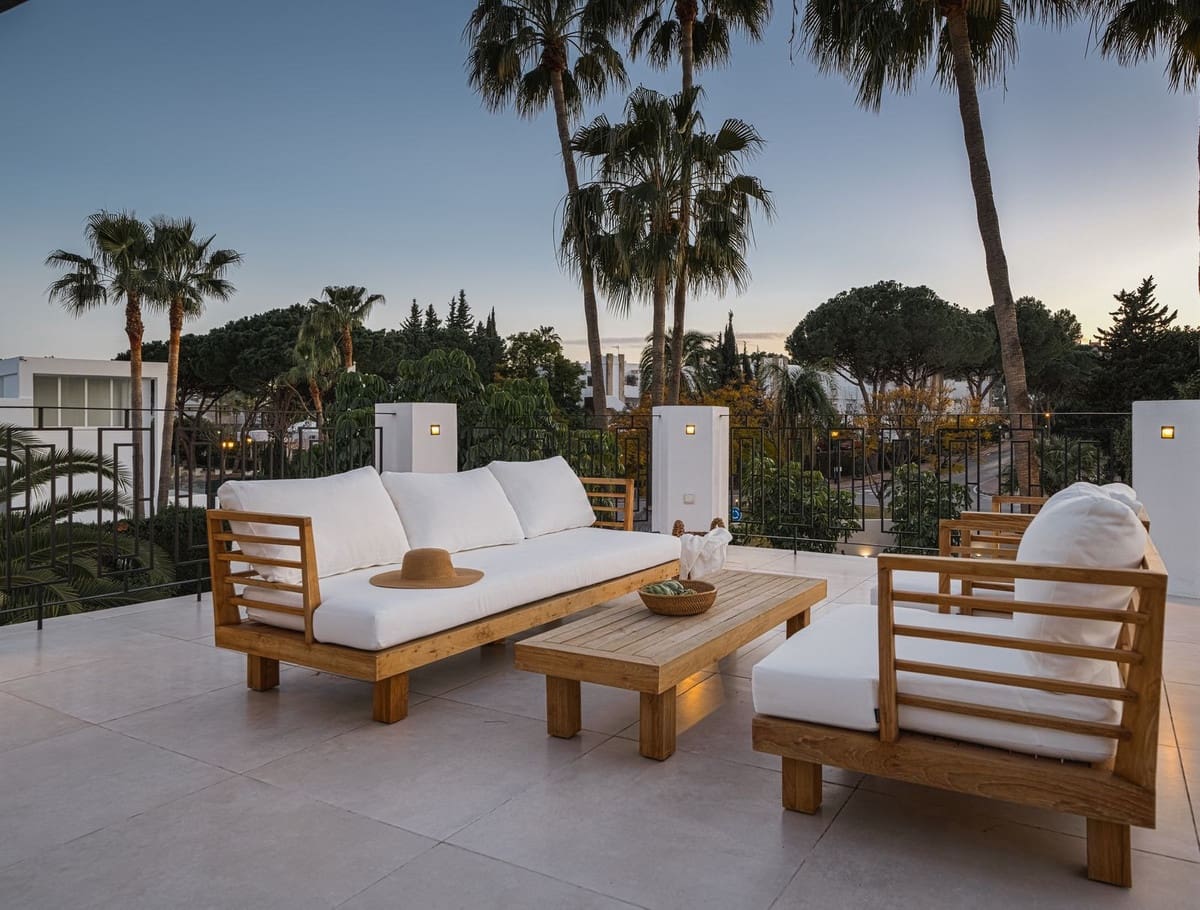 5 soveværelse Villa til salg i Nueva Andalucia med swimmingpool garage - € 2.295.000 (Ref: 7491315)