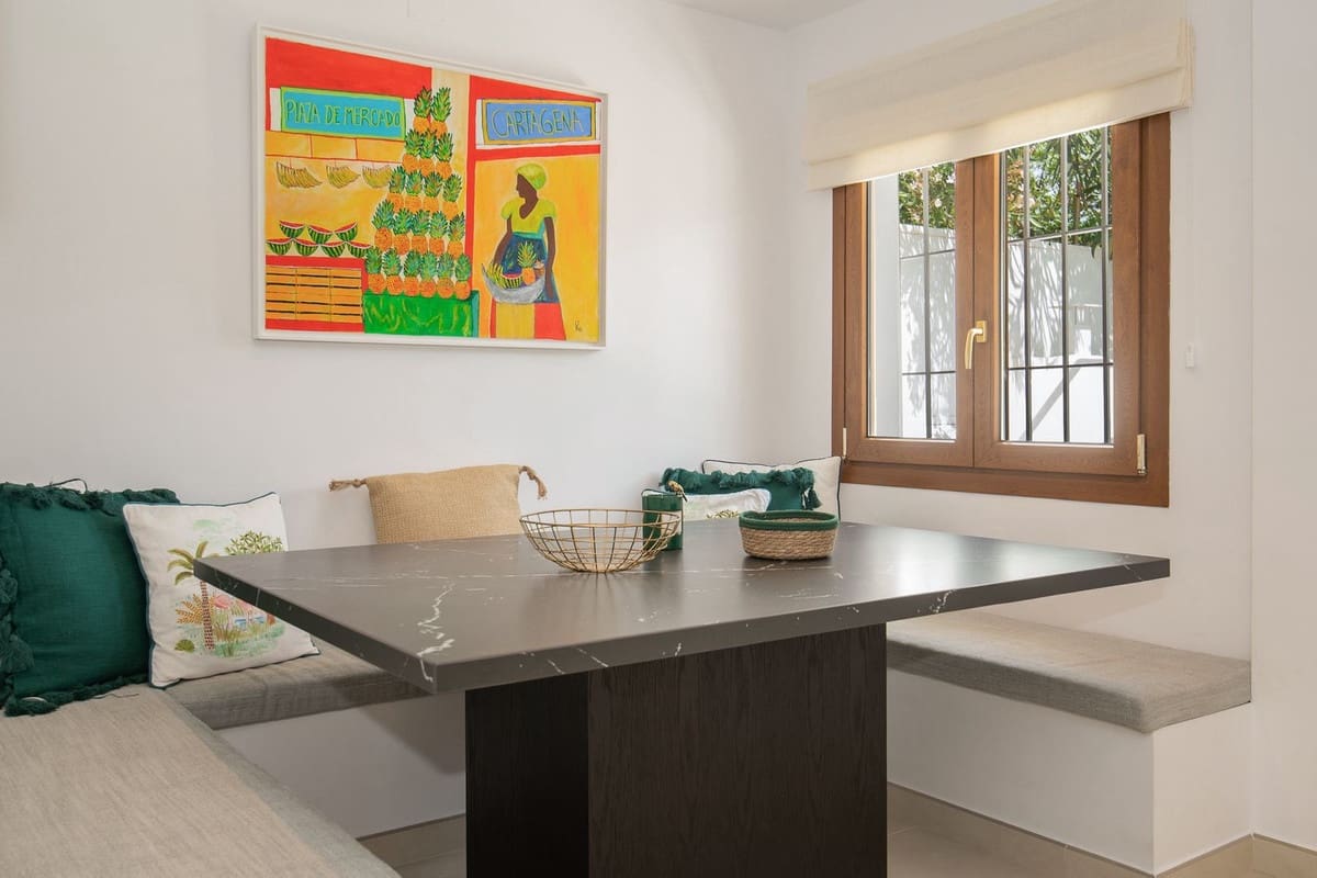 5 sypialnia Willa na sprzedaż w Marbella z basenem garażem - 2 295 000 € (Ref: 7546099)