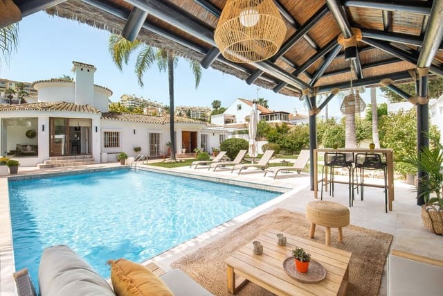 5 soveværelse Villa til salg i Marbella med swimmingpool garage - € 2.295.000 (Ref: 7546099)