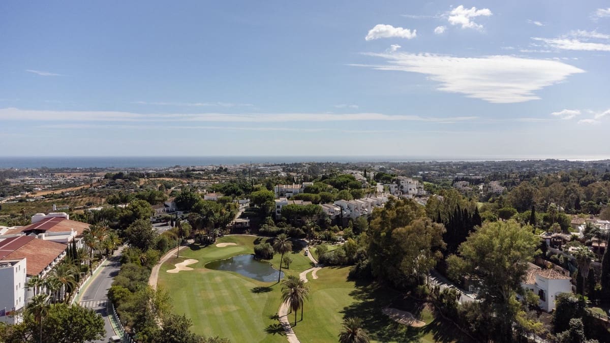 4 sypialnia Willa na sprzedaż w Benahavis z basenem garażem - 2 250 000 € (Ref: 7546103)