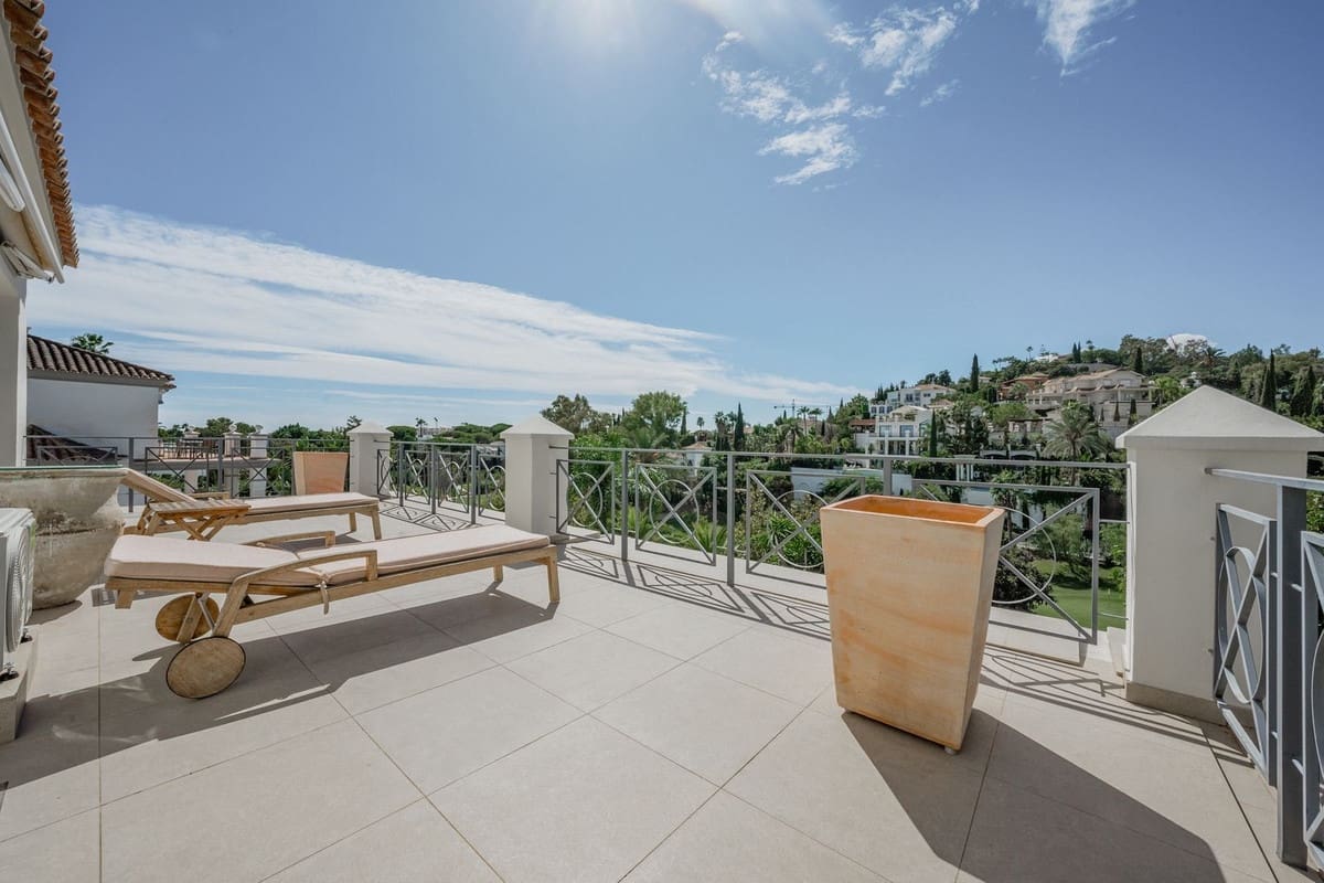 4 sypialnia Willa na sprzedaż w Benahavis z basenem garażem - 2 250 000 € (Ref: 7546103)