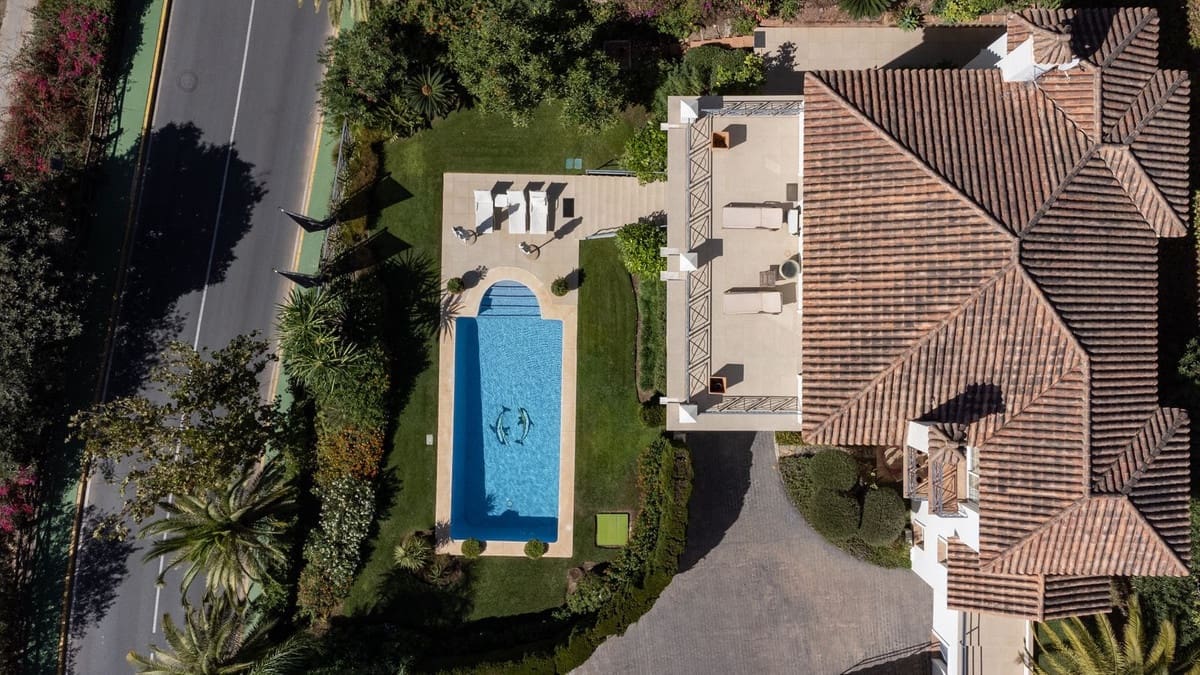 4 sypialnia Willa na sprzedaż w Benahavis z basenem garażem - 2 250 000 € (Ref: 7546103)