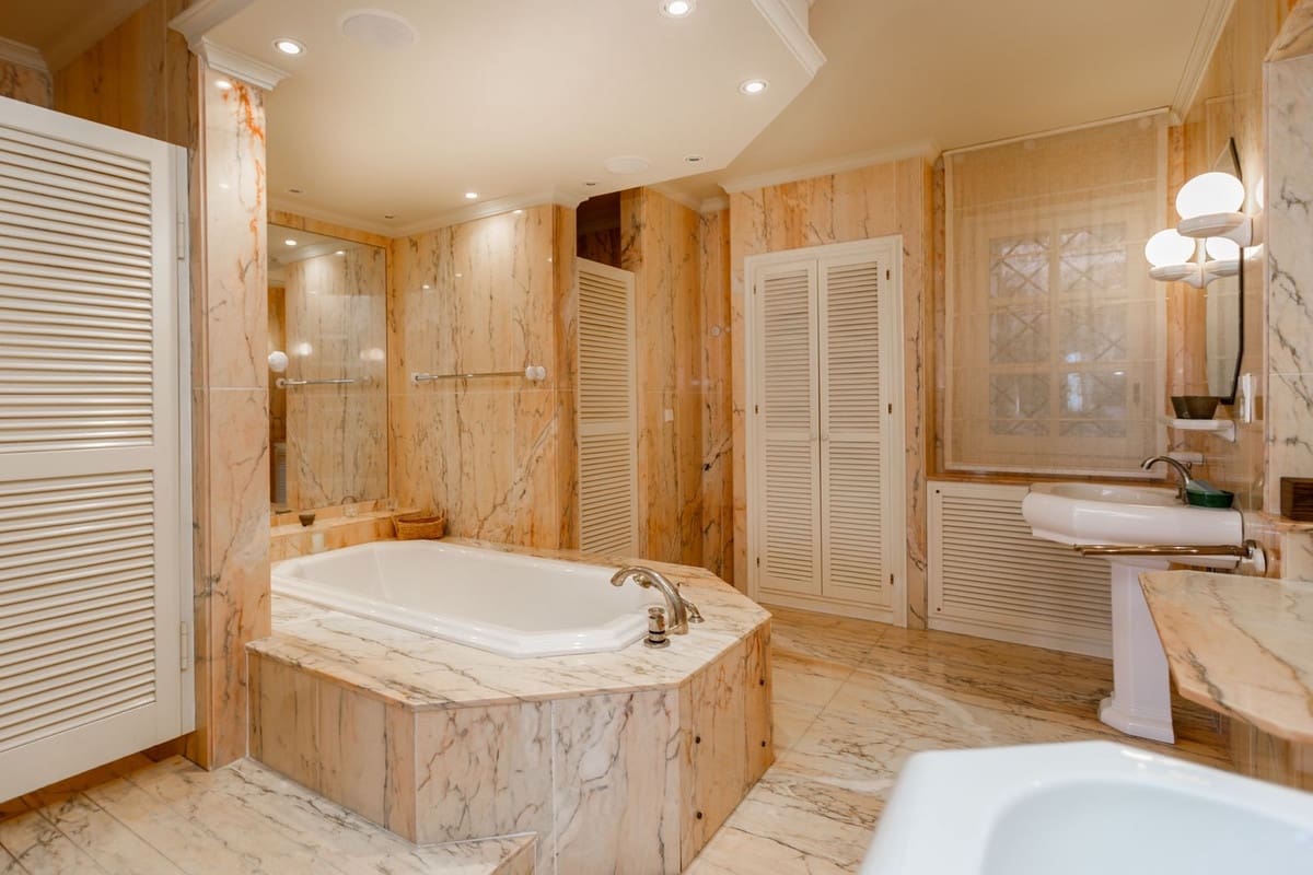 9 slaapkamer Villa te koop in Mijas met zwembad garage - € 3.450.000 (Ref: 7546113)