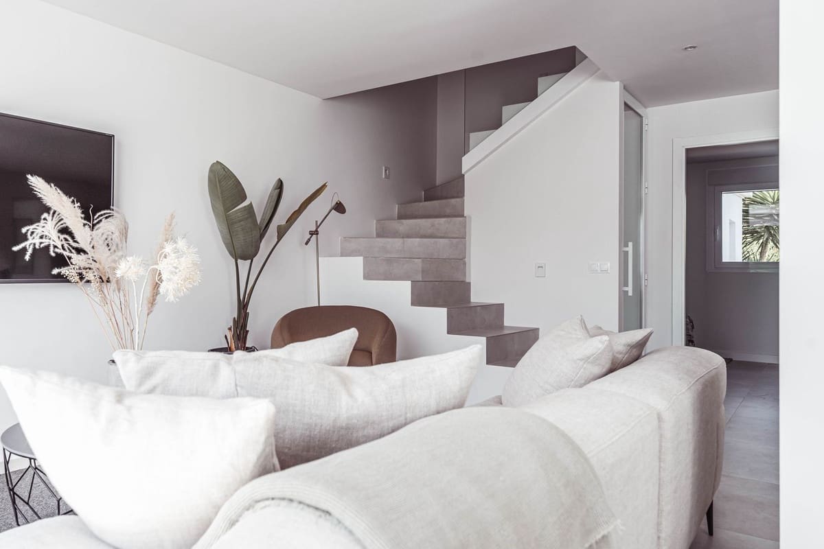 3 sypialnia Dom na sprzedaż w Marbella z basenem garażem - 895 000 € (Ref: 7546116)