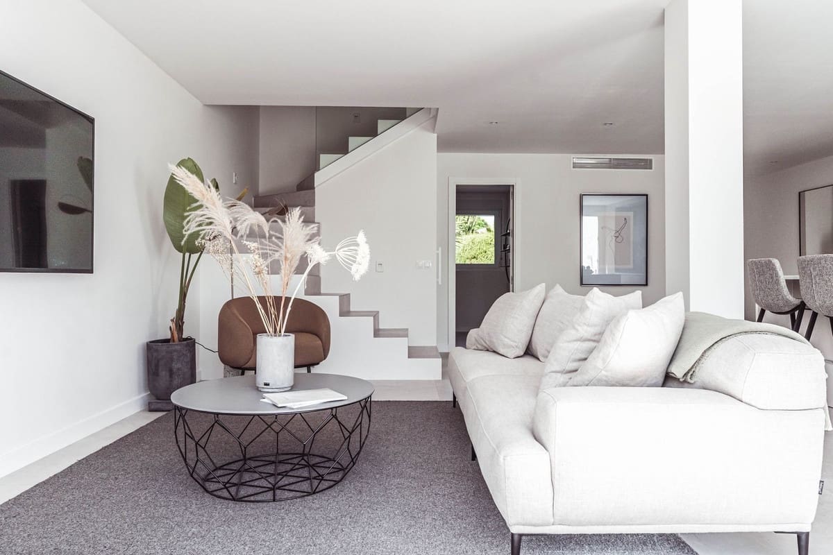 3 sypialnia Dom na sprzedaż w Marbella z basenem garażem - 895 000 € (Ref: 7546116)