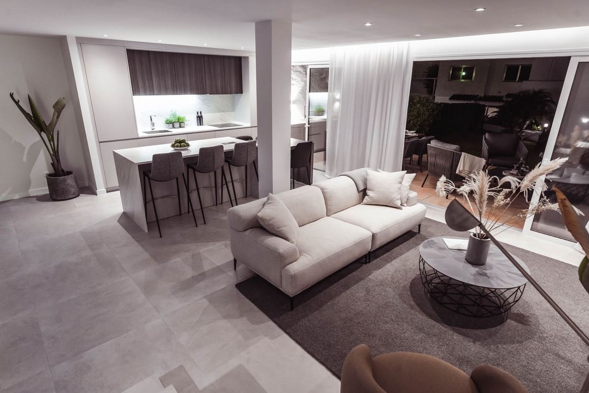 3 sypialnia Dom na sprzedaż w Marbella z basenem garażem - 895 000 € (Ref: 7546116)