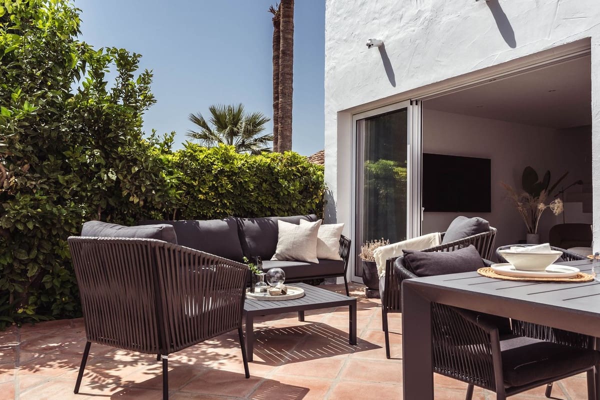 3 sypialnia Dom na sprzedaż w Marbella z basenem garażem - 895 000 € (Ref: 7546116)