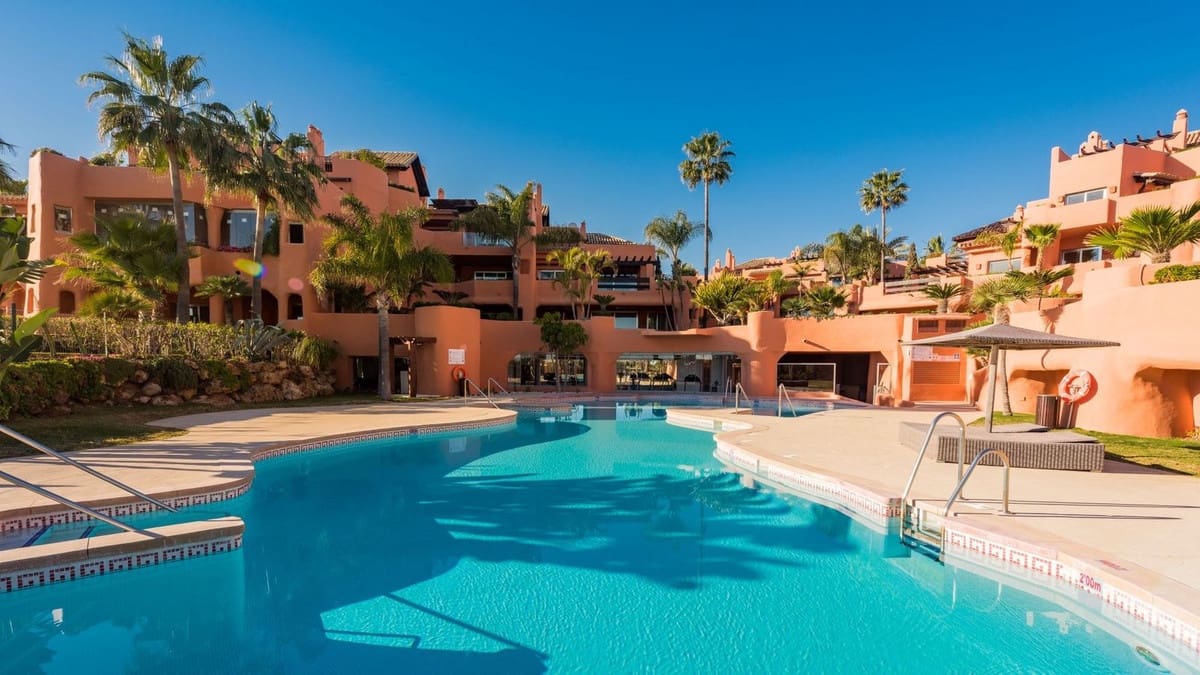 3 makuuhuone Huoneisto myytävänä paikassa Marbella mukana uima-altaan 
autotalli - 3 650 000 € (Ref: 7546123)