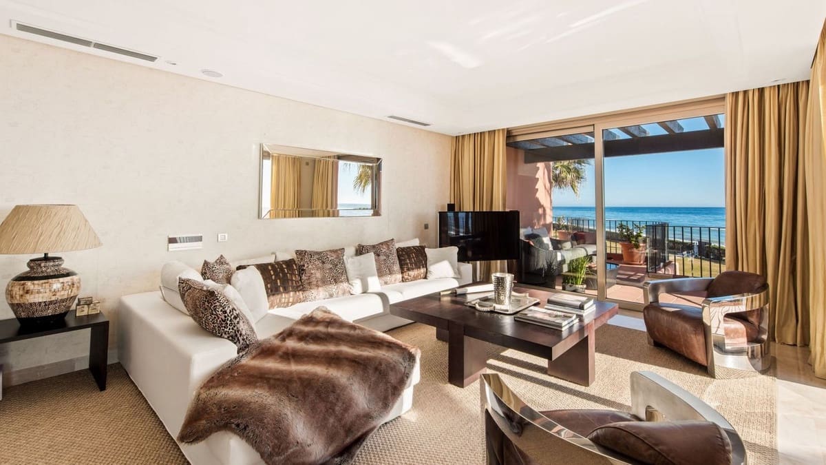 3 makuuhuone Huoneisto myytävänä paikassa Marbella mukana uima-altaan 
autotalli - 3 650 000 € (Ref: 7546123)