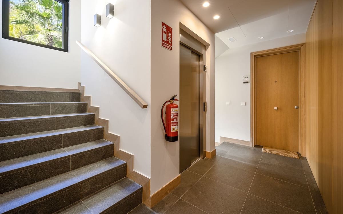 3 quarto Apartamento para venda em Marbella com piscina garagem - 799 000 € (Ref: 7546126)