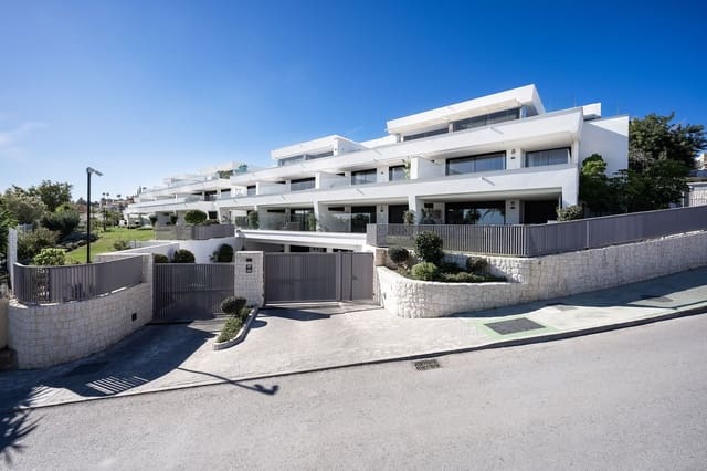 3 chambre Appartement à vendre à Marbella avec piscine garage - 799 000 € (Ref: 7546126)