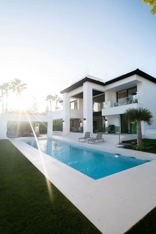 Chalet de 6 habitaciones en Marbella en venta con piscina garaje - 5.490.000 € (Ref: 7546136)