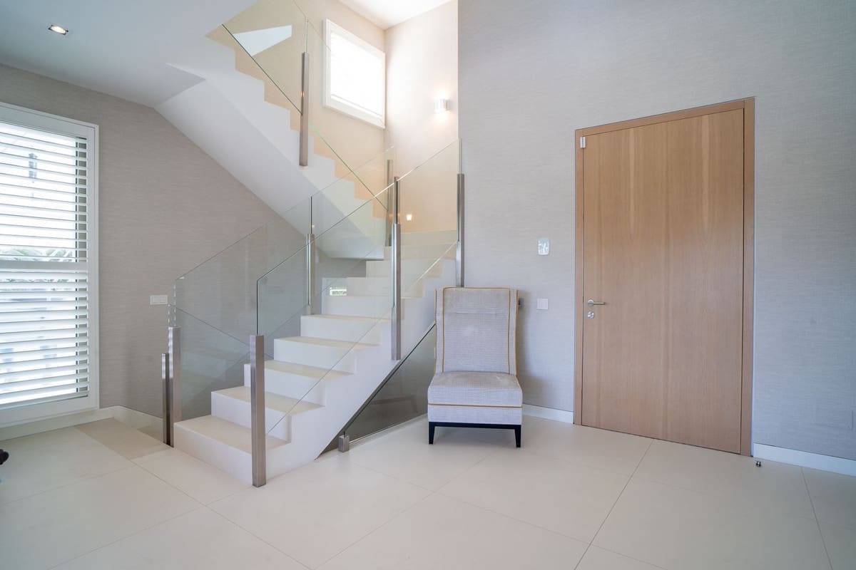 4 bedroom Villa for sale in Marbella with pool garage - € 2,990,000 (Ref: 7546139)