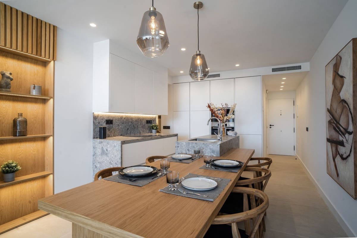 3 bedroom Penthouse for sale in La Quinta with pool garage - € 650,000 (Ref: 7546164)