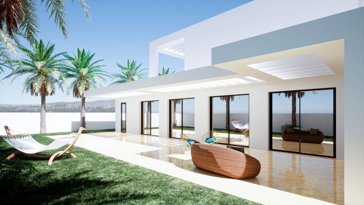 4 bedroom Villa for sale in Casares with pool garage - € 995,000 (Ref: 7546166)