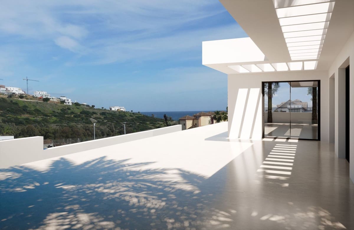 3 bedroom Villa for sale in Casares with pool garage - € 849,000 (Ref: 7546168)