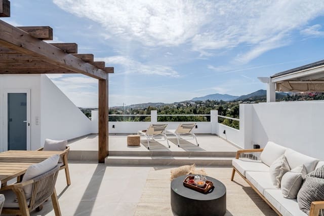 2 soverom Penthouse til salgs i La Quinta, Benahavís med svømmebasseng garasje - € 640 000 (Ref: 7546174)