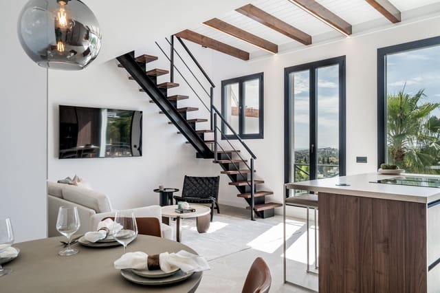 2 quarto Penthouse para venda em La Quinta, Benahavís com piscina garagem - 640 000 € (Ref: 7546174)