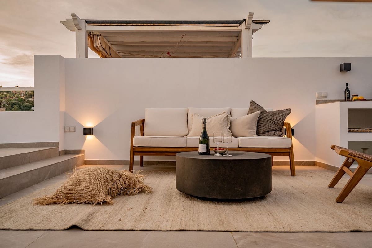 2 chambre Penthouse à vendre à La Quinta avec piscine garage - 640 000 € (Ref: 7546174)