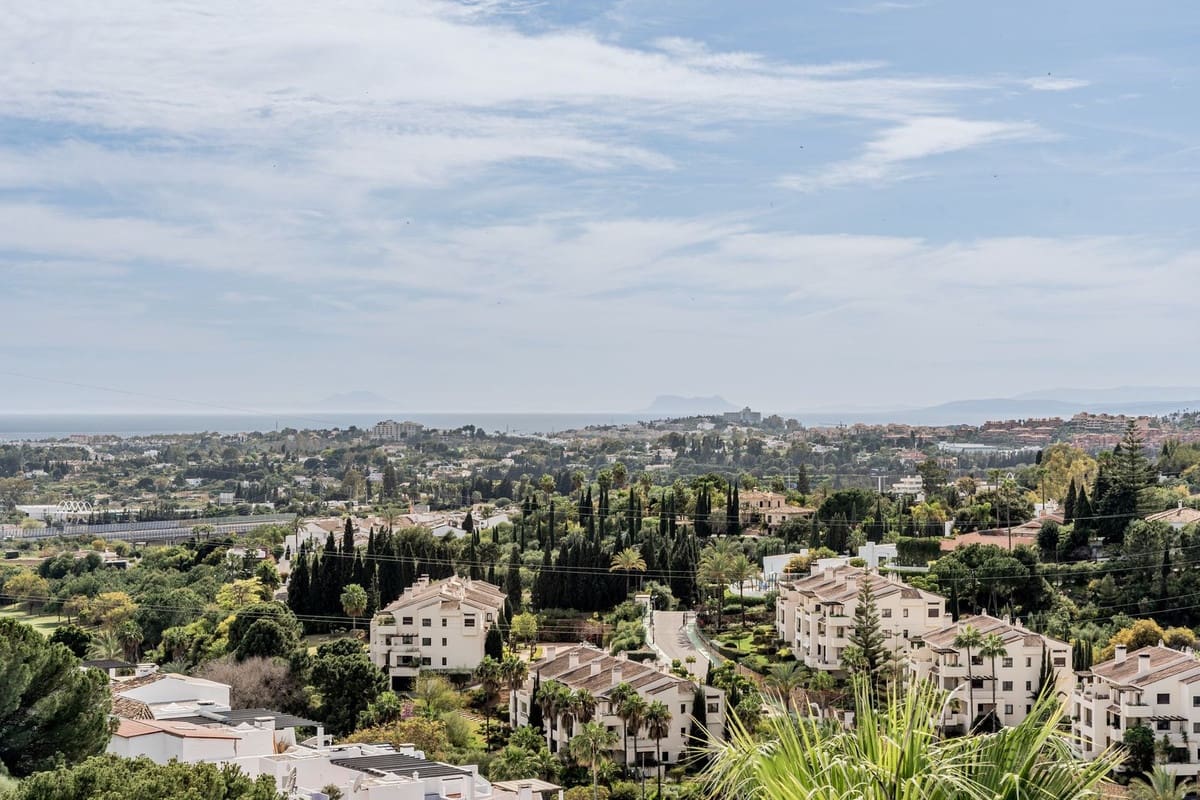 2 chambre Penthouse à vendre à La Quinta avec piscine garage - 640 000 € (Ref: 7546174)