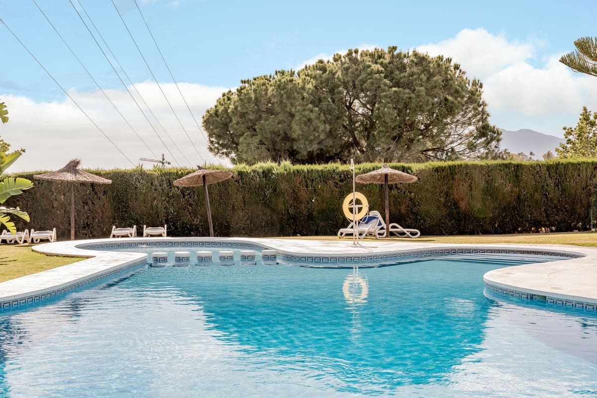 2 chambre Penthouse à vendre à La Quinta avec piscine garage - 640 000 € (Ref: 7546174)