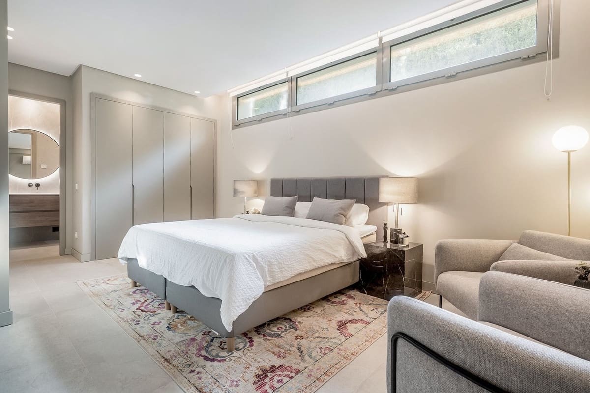 5 soveværelse Villa til salg i Nueva Andalucia med swimmingpool garage - € 4.100.000 (Ref: 7546176)