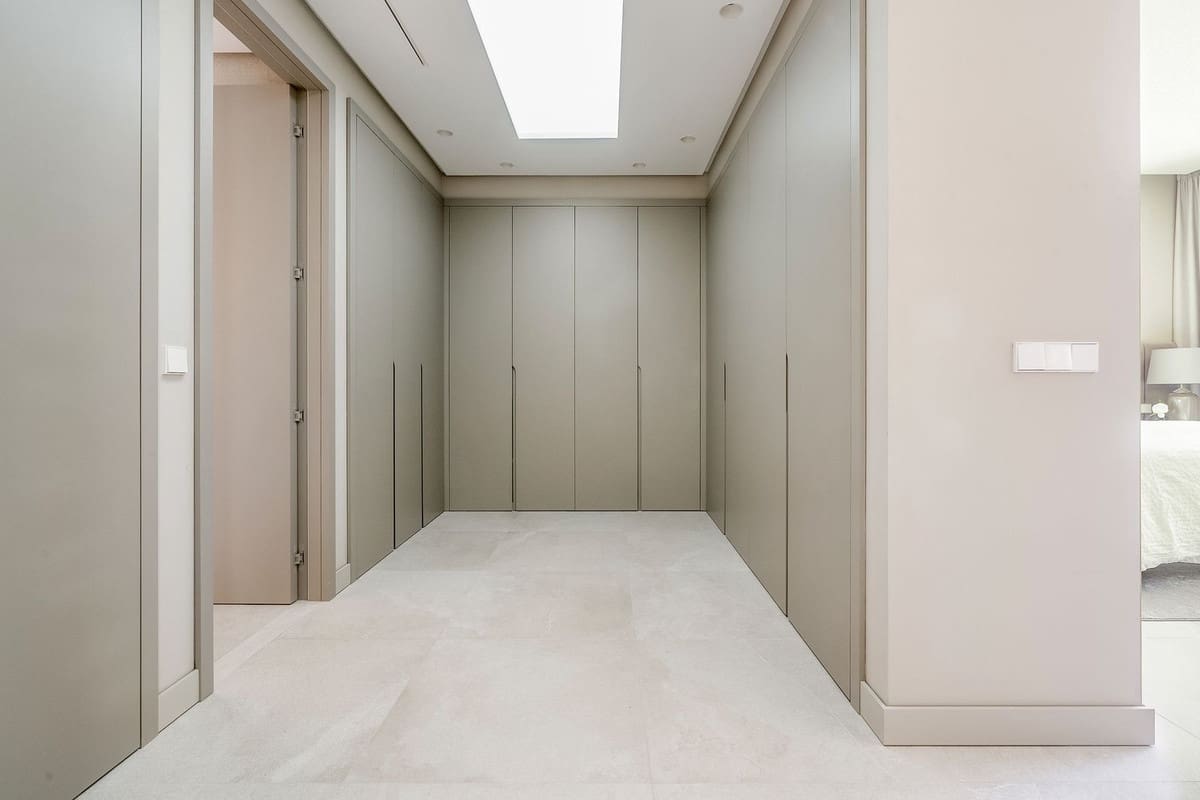 5 soveværelse Villa til salg i Nueva Andalucia med swimmingpool garage - € 4.100.000 (Ref: 7546176)