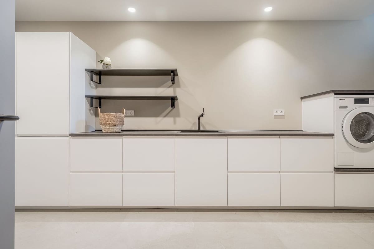 5 soveværelse Villa til salg i Nueva Andalucia med swimmingpool garage - € 4.100.000 (Ref: 7546176)