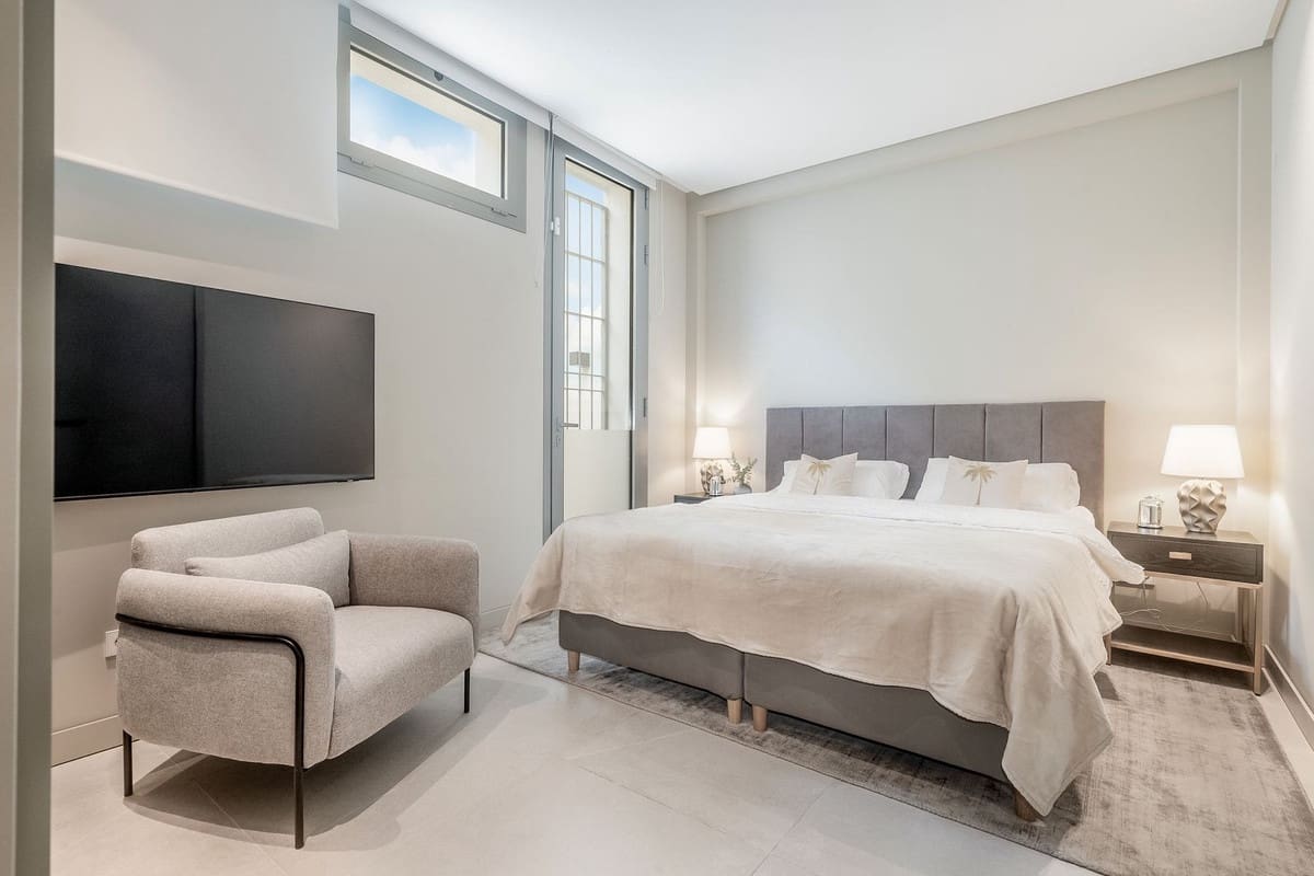 5 soveværelse Villa til salg i Nueva Andalucia med swimmingpool garage - € 4.100.000 (Ref: 7546176)