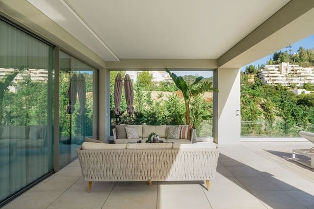 5 sypialnia Willa na sprzedaż w Los Naranjos, Marbella z basenem garażem - 4 100 000 € (Ref: 7546176)