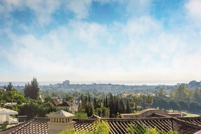 5 sypialnia Willa na sprzedaż w Los Naranjos, Marbella z basenem garażem - 4 100 000 € (Ref: 7546176)