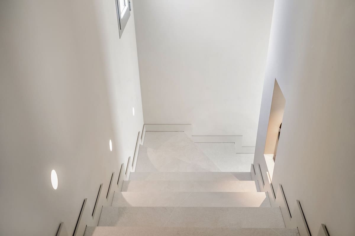5 soverom Villa til salgs i Nueva Andalucia med svømmebasseng garasje - € 4 100 000 (Ref: 7546176)