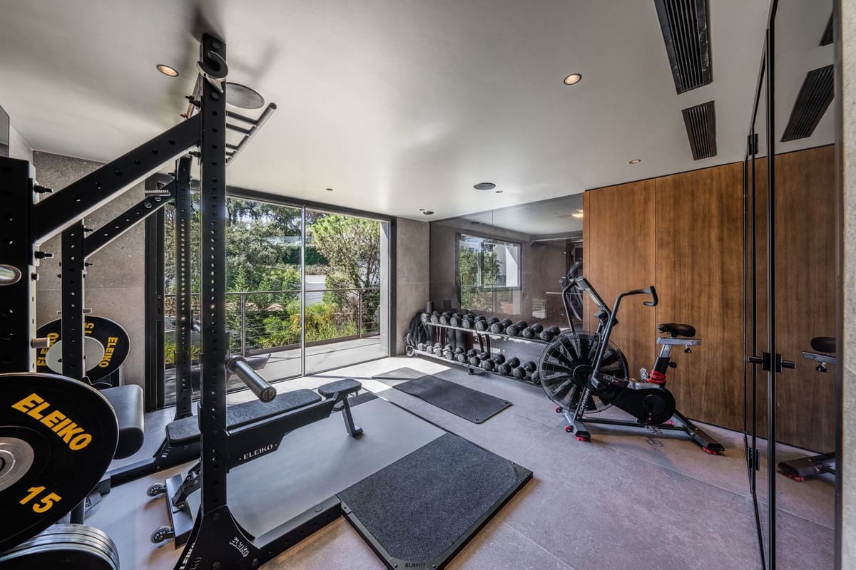 7 sypialnia Willa na sprzedaż w Benahavis z basenem garażem - 4 995 000 € (Ref: 7546179)