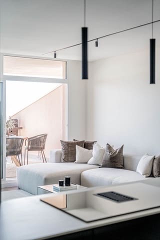 3 soverom Leilighet til salgs i Las Brisas, Marbella med svømmebasseng garasje - € 899 000 (Ref: 7546180)