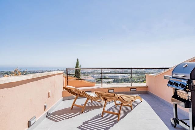 3 sypialnia Apartament na sprzedaż w Las Brisas, Marbella z basenem garażem - 899 000 € (Ref: 7546180)