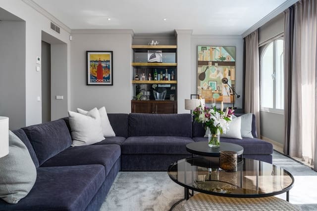 4 sypialnia Apartament na sprzedaż w La Quinta, Benahavís z basenem garażem - 2 500 000 € (Ref: 7546182)