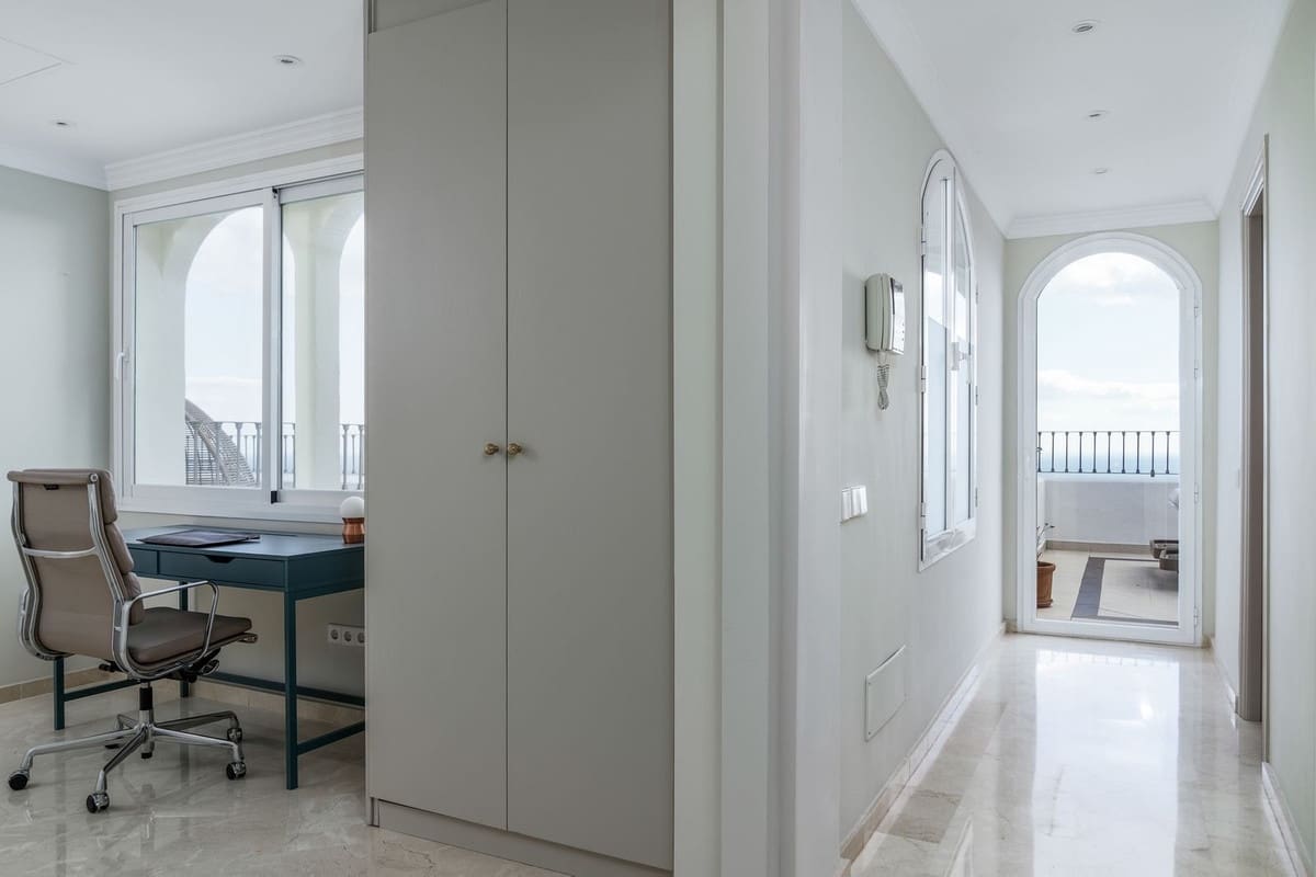 4 soveværelse Lejlighed til salg i Benahavis med swimmingpool garage - € 2.500.000 (Ref: 7546182)