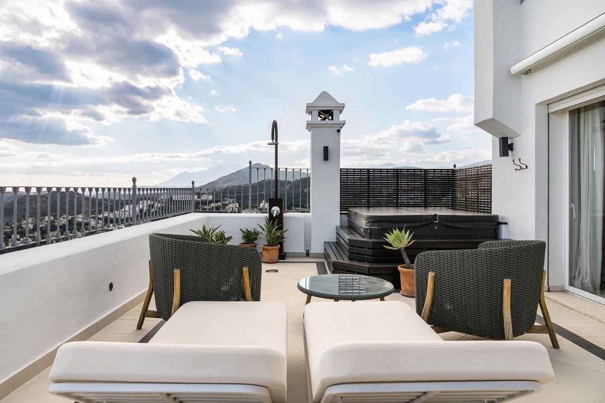 4 soveværelse Lejlighed til salg i Benahavis med swimmingpool garage - € 2.500.000 (Ref: 7546182)