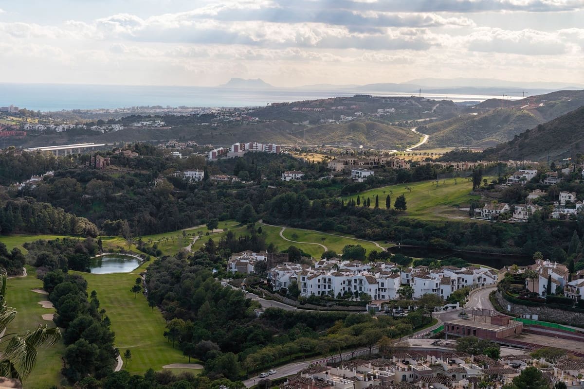 4 slaapkamer Appartement te koop in Benahavis met zwembad garage - € 2.500.000 (Ref: 7546182)