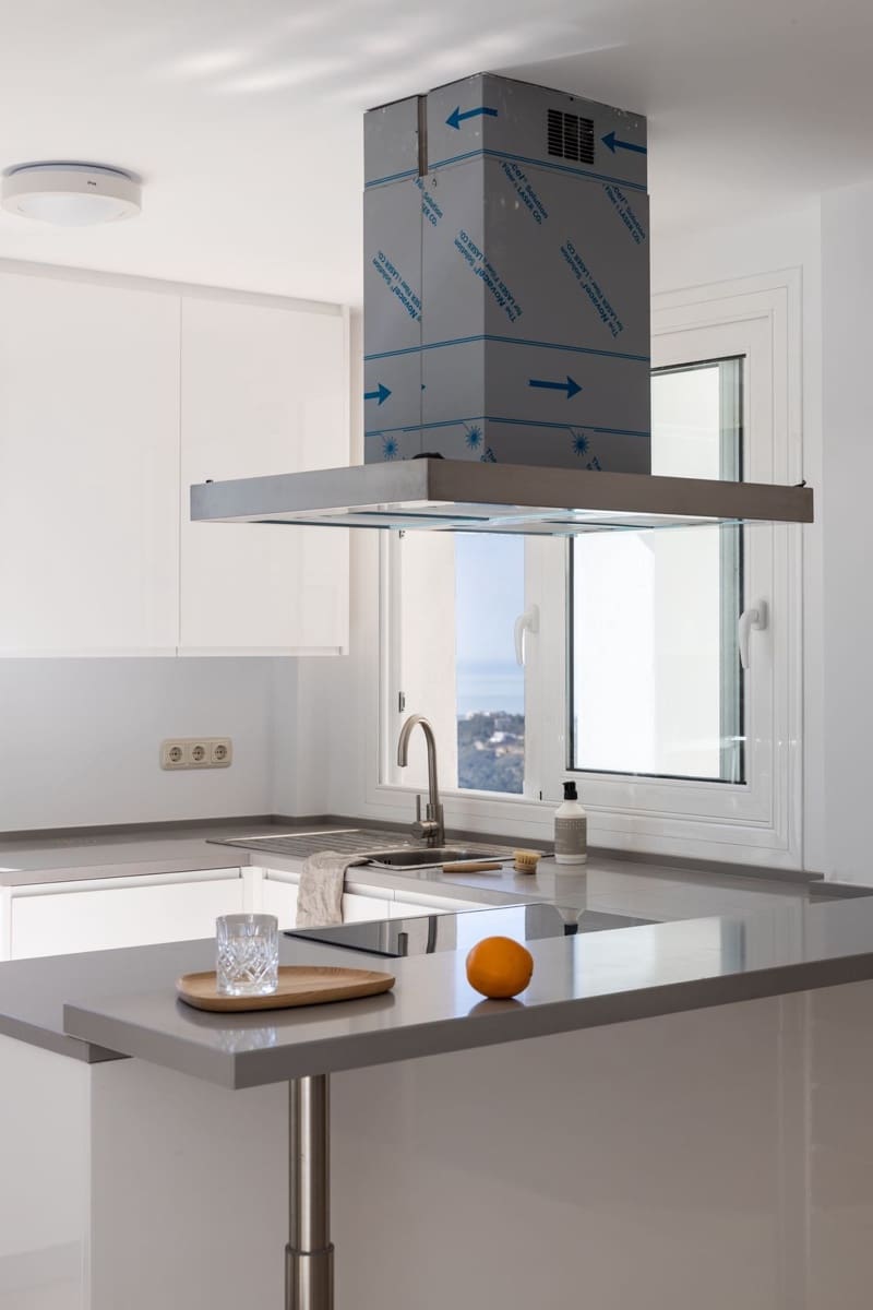 5 sypialnia Willa na sprzedaż w Benahavis z basenem garażem - 2 300 000 € (Ref: 7582578)