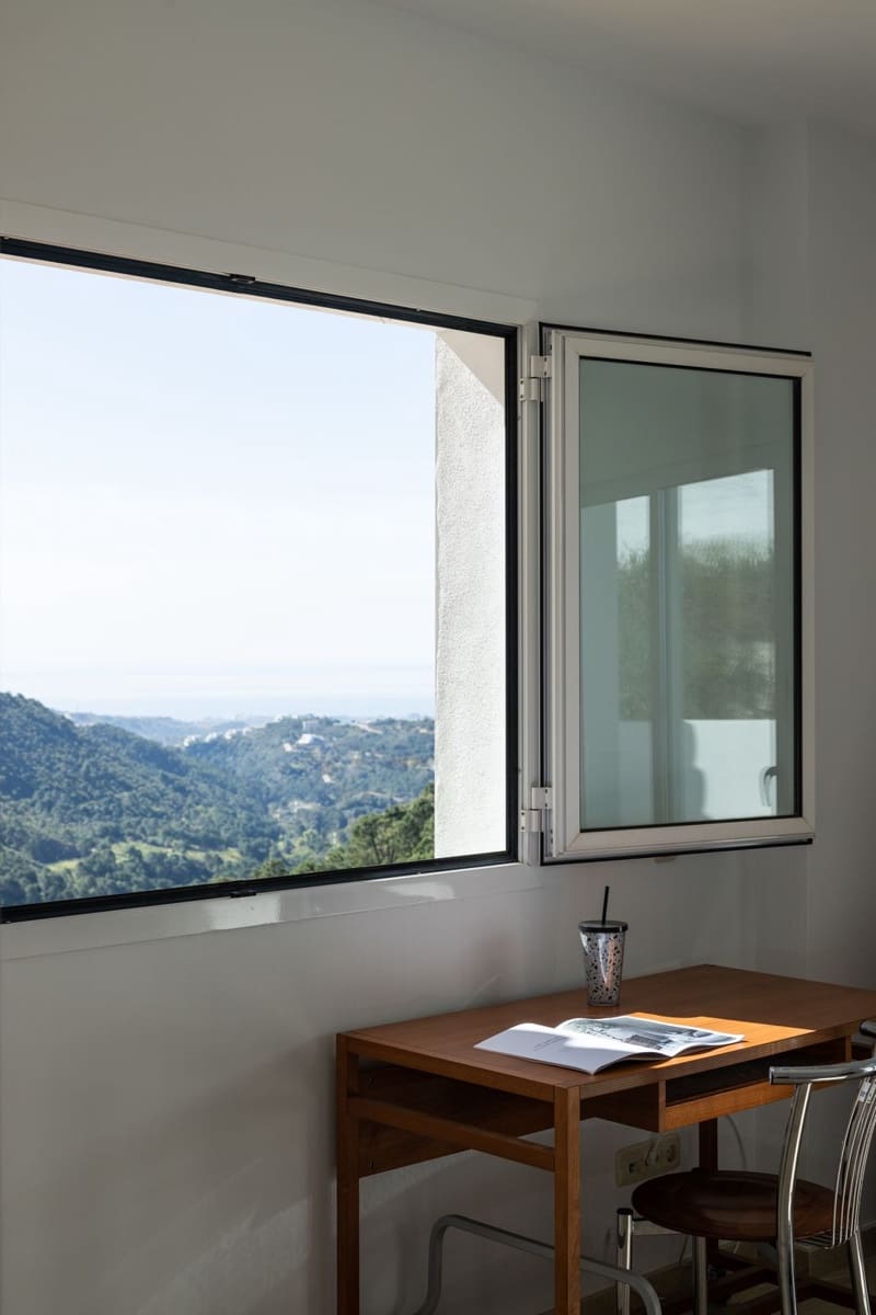 5 sypialnia Willa na sprzedaż w Benahavis z basenem garażem - 2 300 000 € (Ref: 7582578)